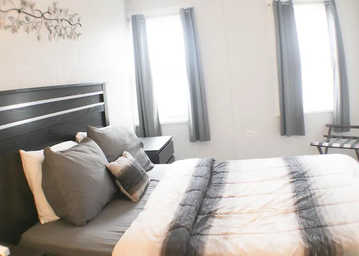 2br - Parking - 5 Min To North Shore! Pittsburgh